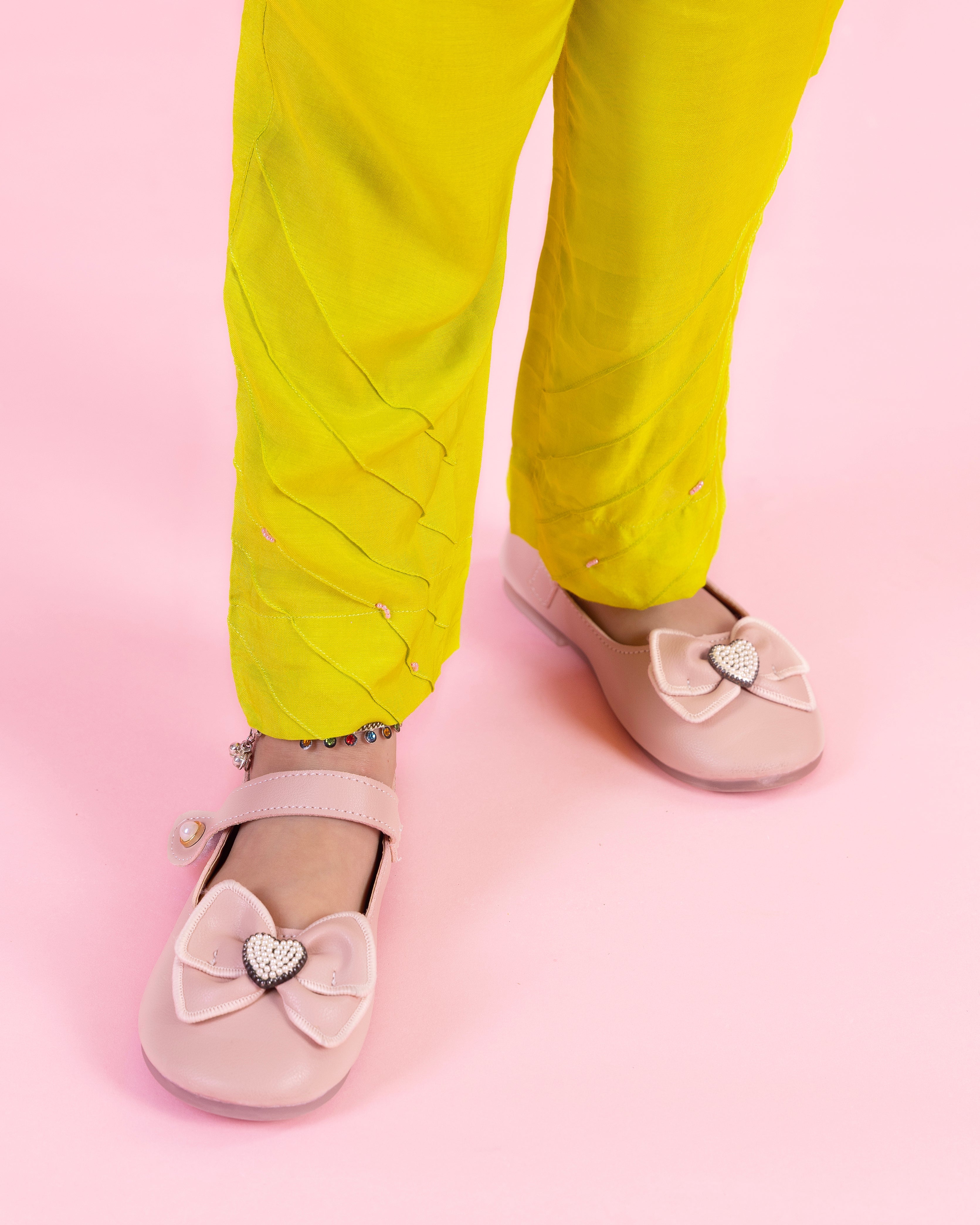 Offshoulder Top and pants