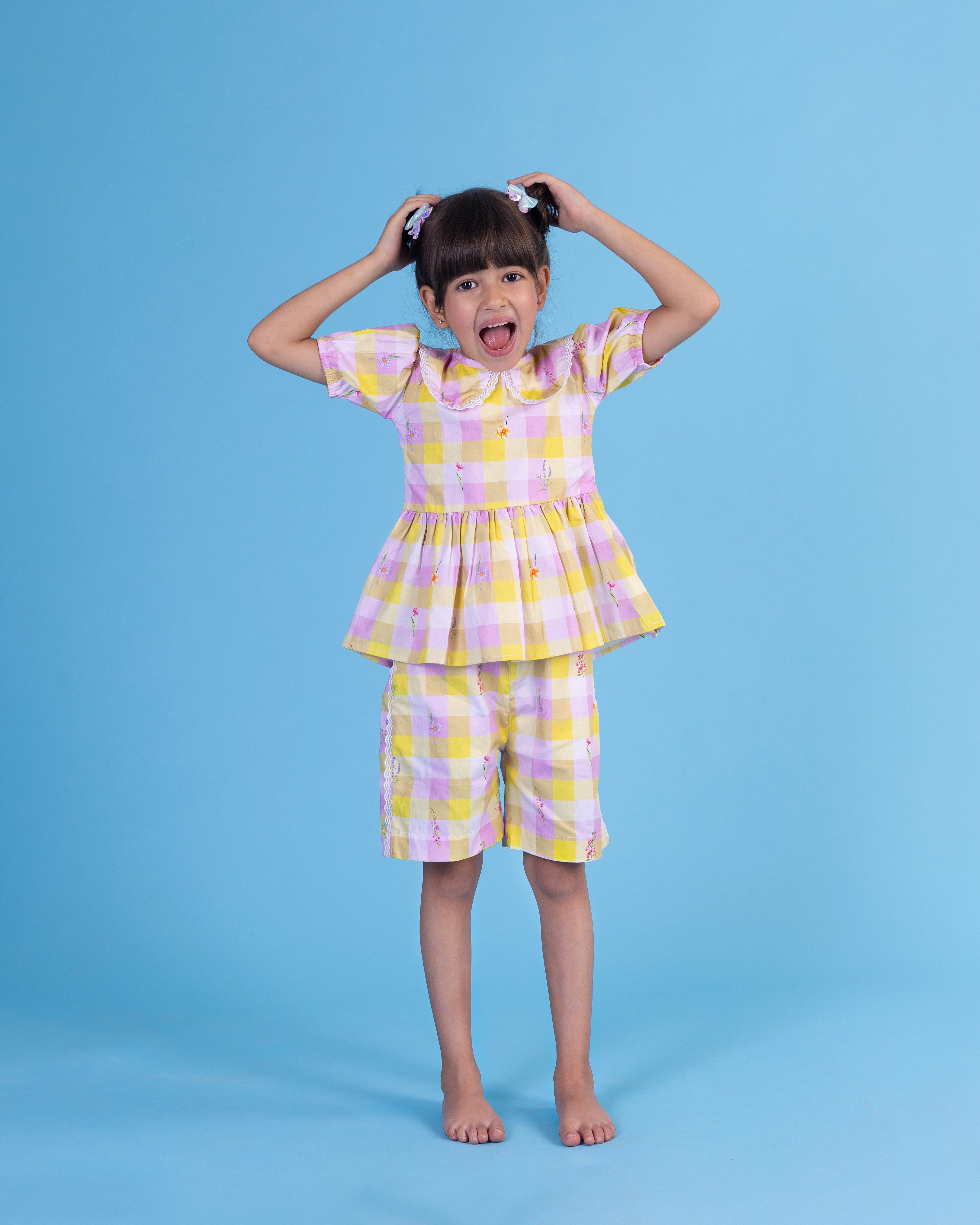 Yellow checks Cord set